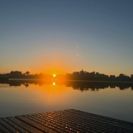 Hotel Mikorzyn Ślesin Екстериор снимка