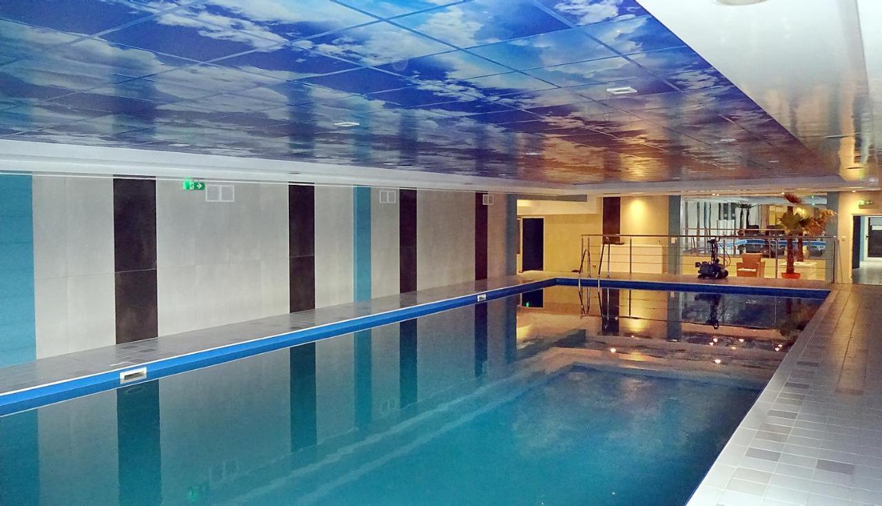 Hotel Mikorzyn Ślesin Екстериор снимка