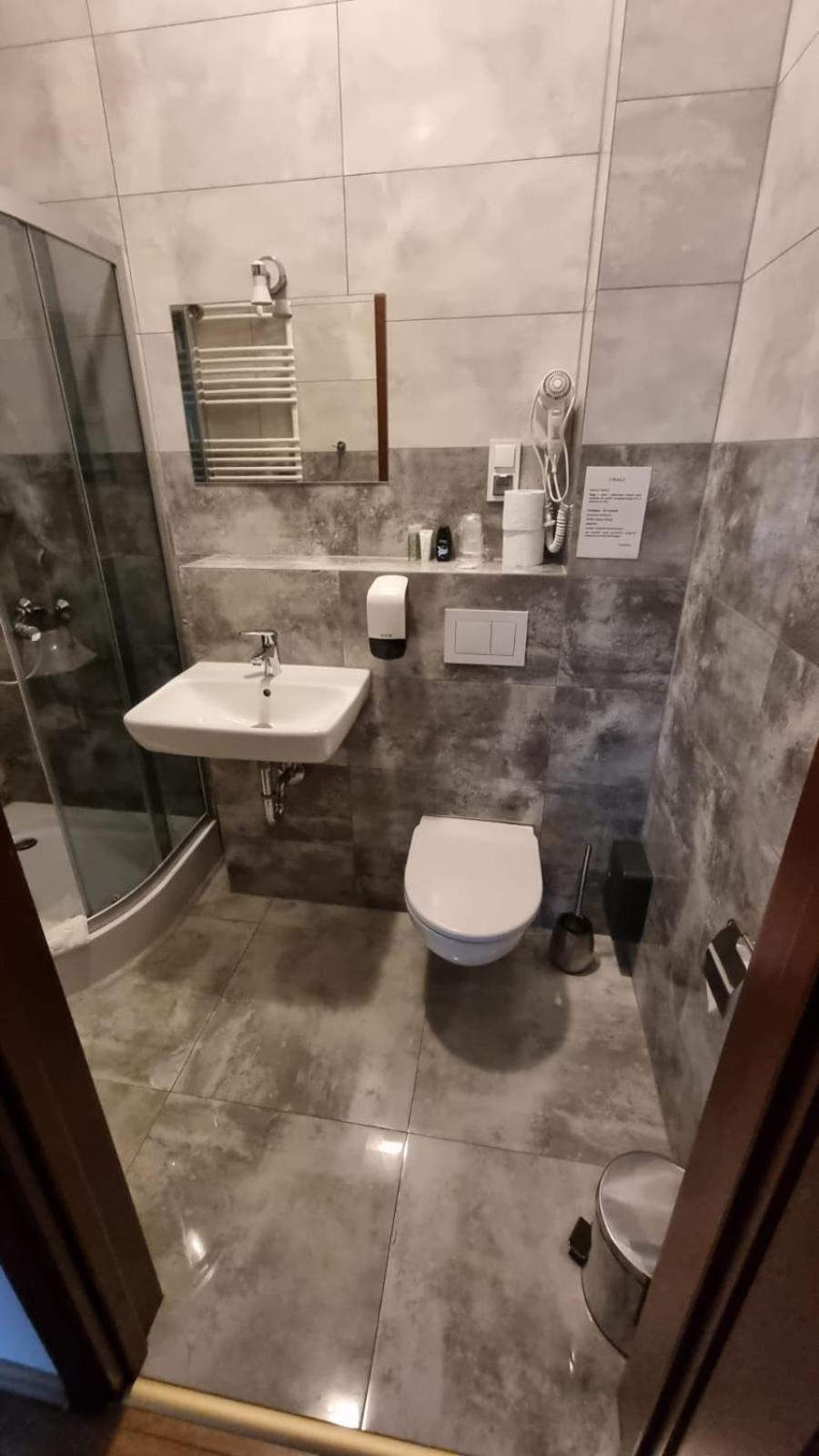 Hotel Mikorzyn Ślesin Екстериор снимка